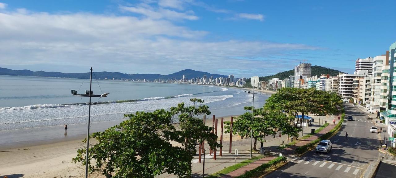 Apartamento De Cobertura Frente Para O Mar Itapema Exterior foto
