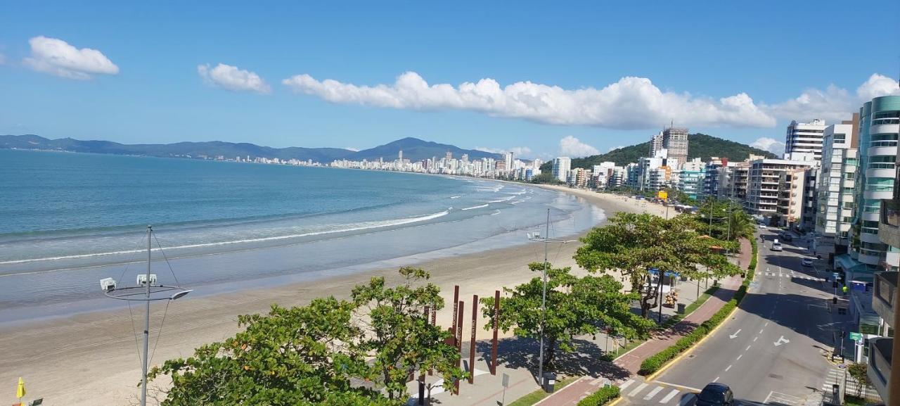 Apartamento De Cobertura Frente Para O Mar Itapema Exterior foto